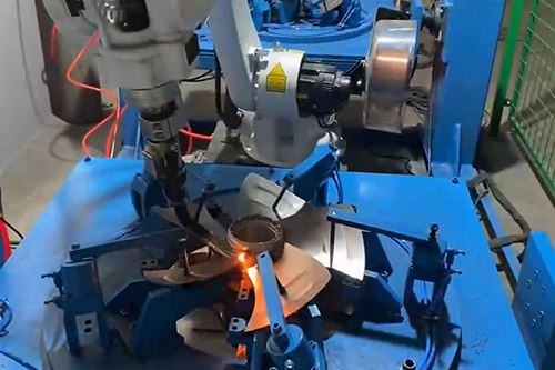 Táthú Blade Fan Le Fulzh Robot